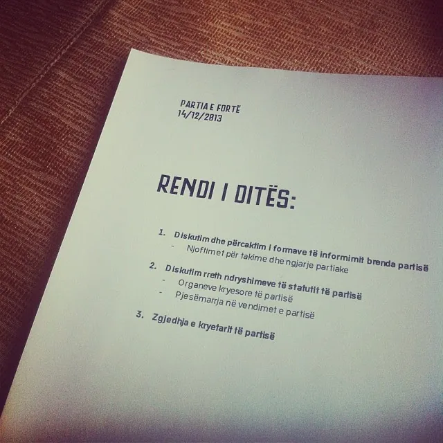 A printed Partia e Fortë agenda dated 14 December 2013, headed "Rendi i ditës" and listing three items, ending with the election of the party leader.