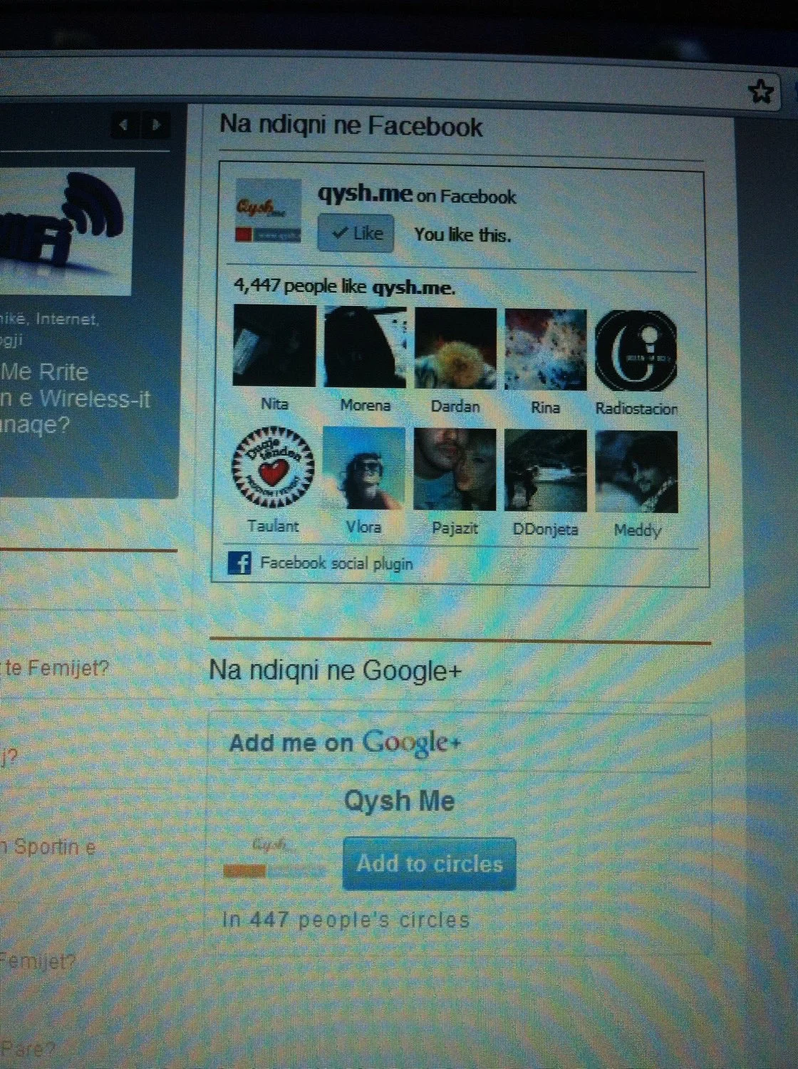An early Qysh Me sidebar showing the Facebook "like box" reading "4,447 people like qysh.me," with a grid of followers' faces, above a Google+ "Add to circles" widget noting the page was in 447 people's circles.